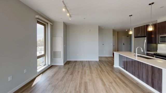 640 Boston Ave 2-10, Medford, MA 02155