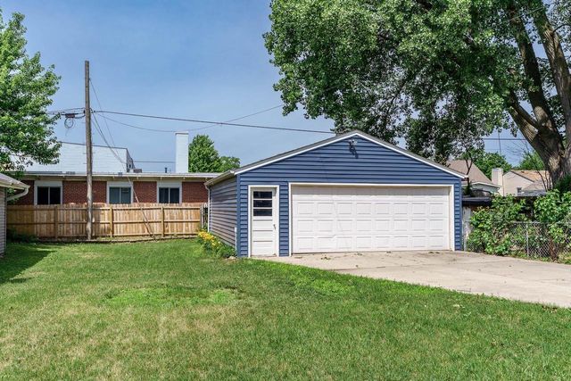 1114 Lincoln Avenue, Beloit, WI 53511