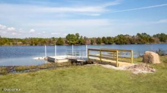 1054 S Fisher King Drive SE, Bolivia, NC 28422