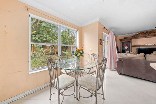 6824 Long Key Street, Lake Worth, FL 33467