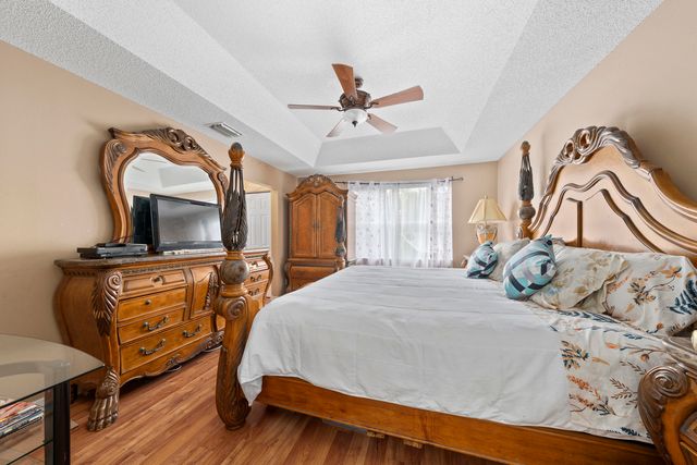 6824 Long Key Street, Lake Worth, FL 33467