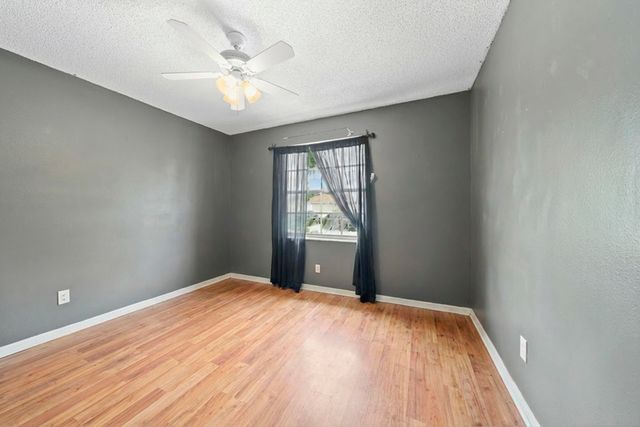 6824 Long Key Street, Lake Worth, FL 33467