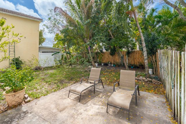 6824 Long Key Street, Lake Worth, FL 33467