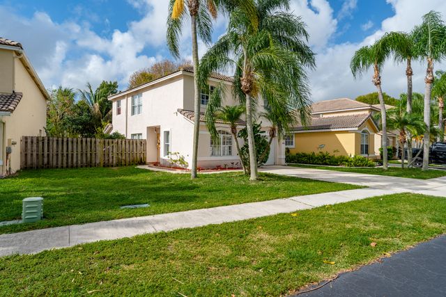 6824 Long Key Street, Lake Worth, FL 33467