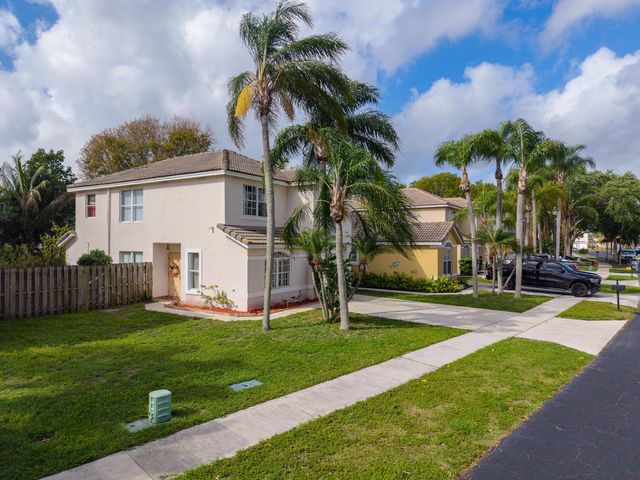 6824 Long Key Street, Lake Worth, FL 33467
