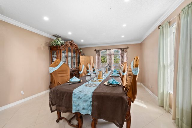6824 Long Key Street, Lake Worth, FL 33467