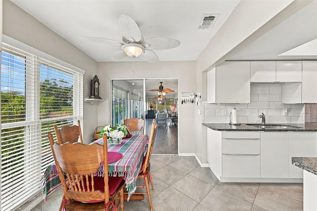 211 STONEHAM DRIVE, Sun City Center, FL 33573