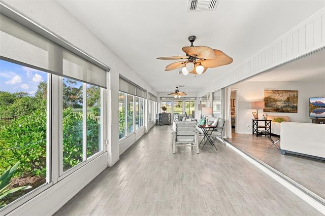211 STONEHAM DRIVE, Sun City Center, FL 33573