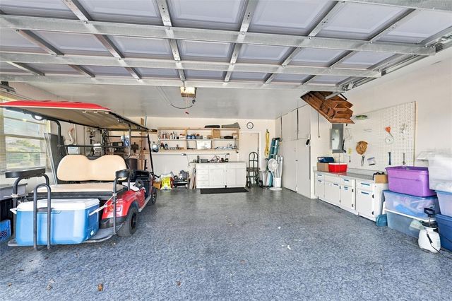 211 STONEHAM DRIVE, Sun City Center, FL 33573