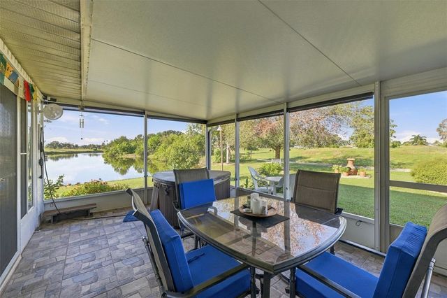 211 STONEHAM DRIVE, Sun City Center, FL 33573