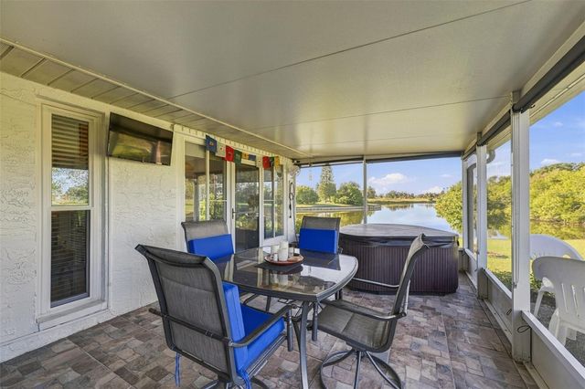 211 STONEHAM DRIVE, Sun City Center, FL 33573