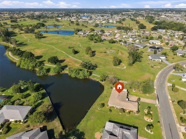 211 STONEHAM DRIVE, Sun City Center, FL 33573