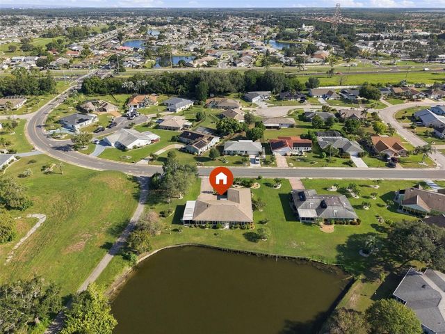 211 STONEHAM DRIVE, Sun City Center, FL 33573