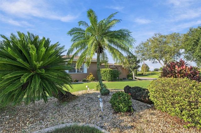 211 STONEHAM DRIVE, Sun City Center, FL 33573