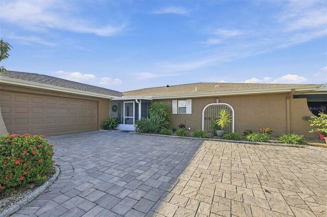 211 STONEHAM DRIVE, Sun City Center, FL 33573