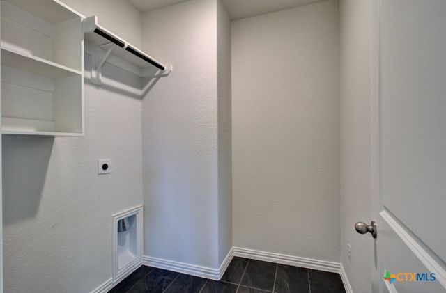 943 Creek Bed Drive, New Braunfels, TX 78130