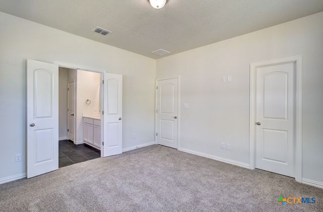 943 Creek Bed Drive, New Braunfels, TX 78130