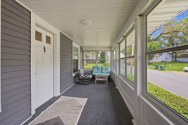 256 Garfield Avenue, Valparaiso, IN 46383