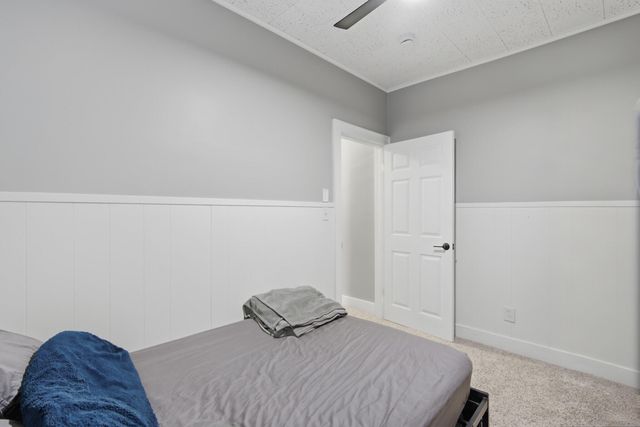 256 Garfield Avenue, Valparaiso, IN 46383