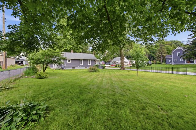 256 Garfield Avenue, Valparaiso, IN 46383