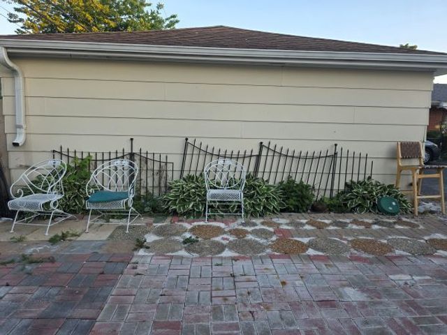 2321 Walnut Street, Waukegan, IL 60087