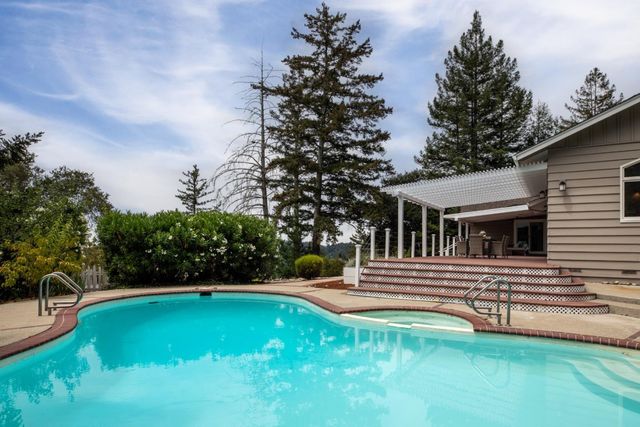 23502 Skyview Terrace, Los Gatos, CA 95033