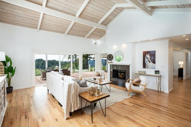 23502 Skyview Terrace, Los Gatos, CA 95033
