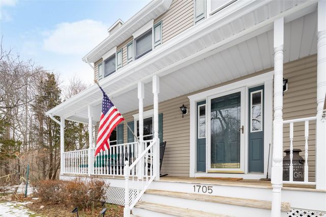 1705 Kerwin Boulevard, Greenport, NY 11944