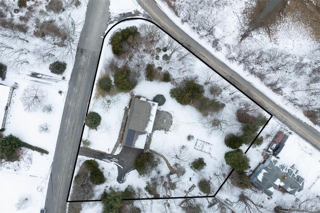 1705 Kerwin Boulevard, Greenport, NY 11944