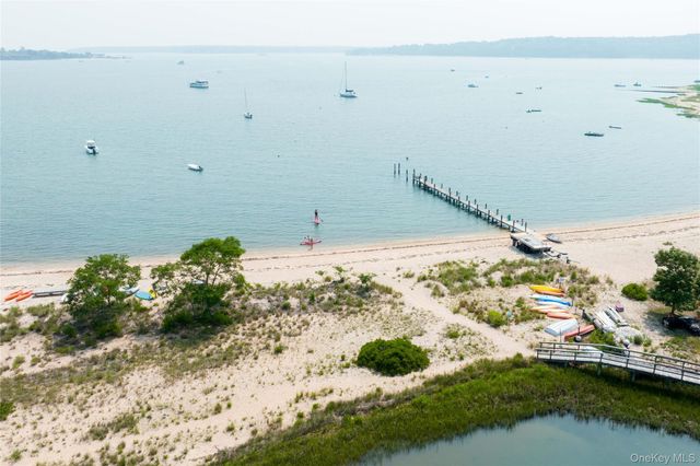 1705 Kerwin Boulevard, Greenport, NY 11944