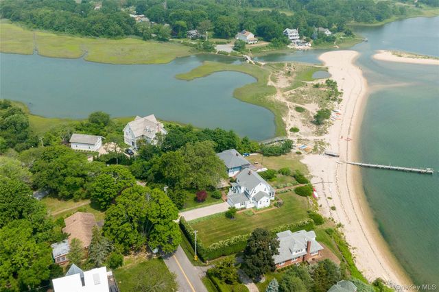 1705 Kerwin Boulevard, Greenport, NY 11944