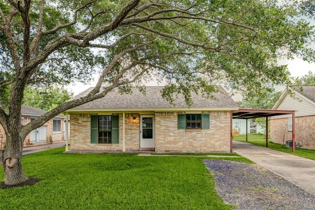 218 S Nugent Street, La Porte, TX 77571