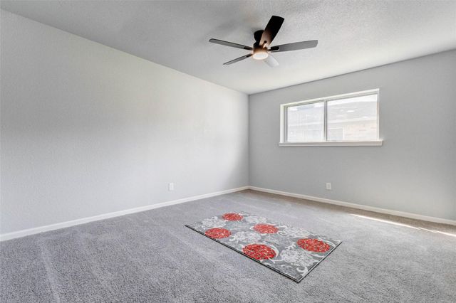 218 S Nugent Street, La Porte, TX 77571