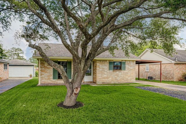 218 S Nugent Street, La Porte, TX 77571