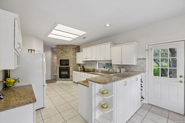 17 REMINGTON RUN, San Antonio, TX 78258