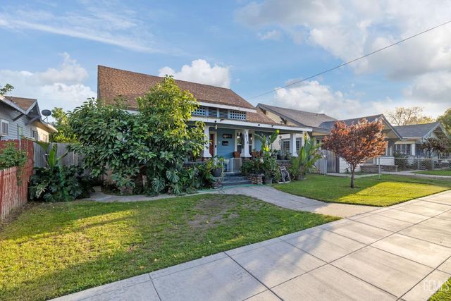 1919 Maple Avenue, Bakersfield, CA 93304