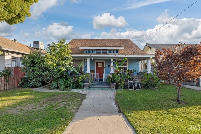 1919 Maple Avenue, Bakersfield, CA 93304