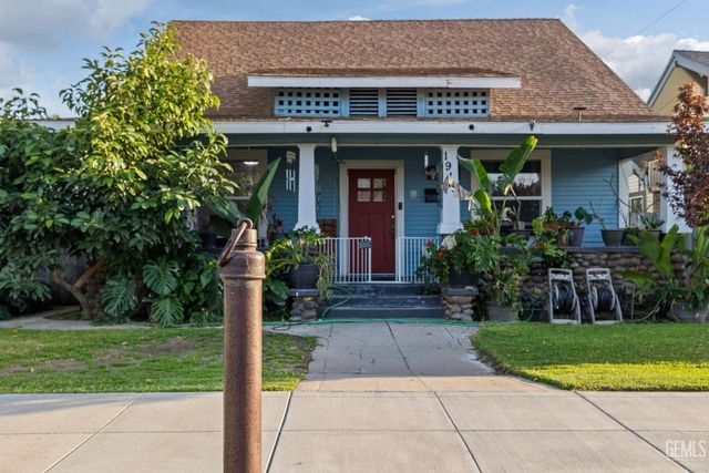 1919 Maple Avenue, Bakersfield, CA 93304