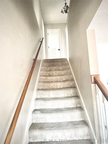 9515 E 99th Place, Tulsa, OK 74133