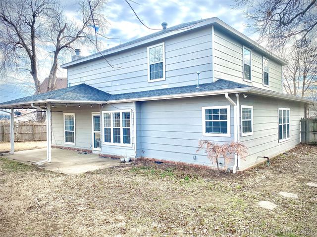 9515 E 99th Place, Tulsa, OK 74133