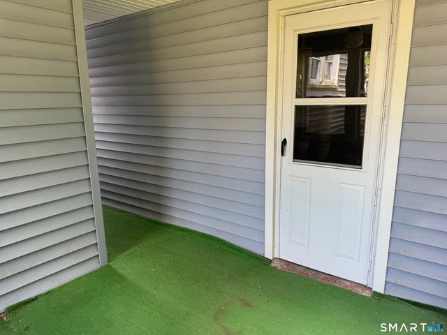 43 Sycamore Road, Milford, CT 06460