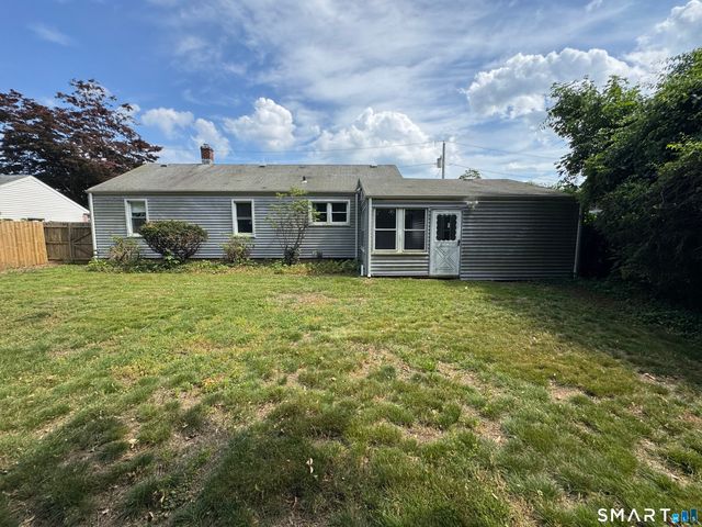 43 Sycamore Road, Milford, CT 06460