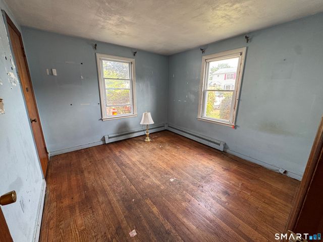 43 Sycamore Road, Milford, CT 06460