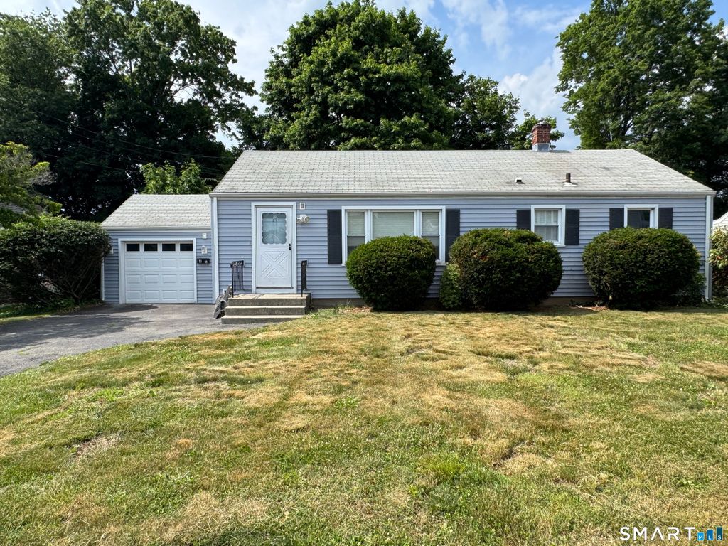 43 Sycamore Road, Milford, CT 06460