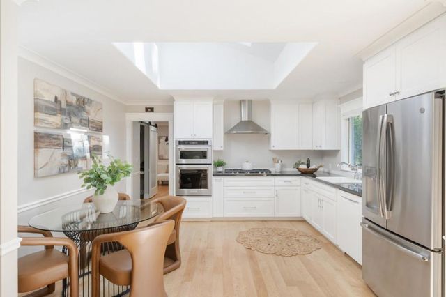 725 Panchita Way, Los Altos, CA 94022