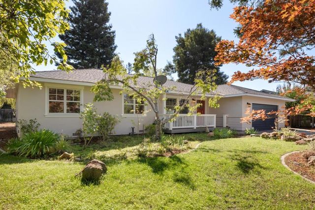 725 Panchita Way, Los Altos, CA 94022