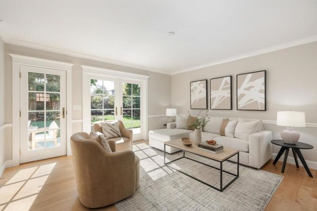 725 Panchita Way, Los Altos, CA 94022