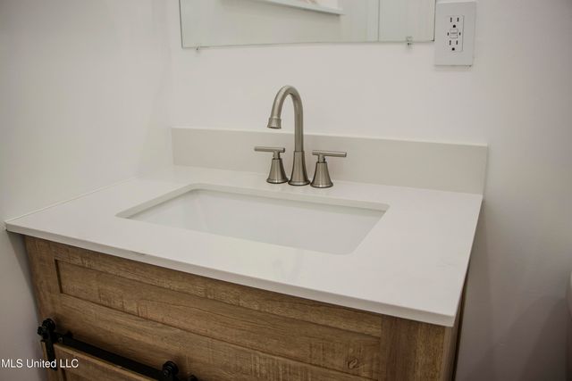 420 Downing Street, Jackson, MS 39216