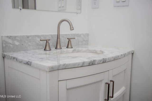 420 Downing Street, Jackson, MS 39216