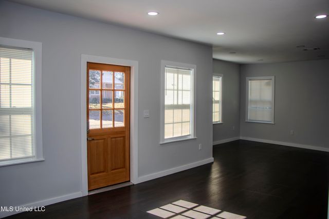 420 Downing Street, Jackson, MS 39216